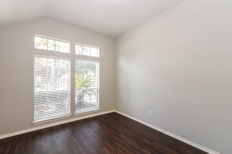 1,940/Mo, 2531 Bisbane Dr Houston, TX 77014 Bedroom View
