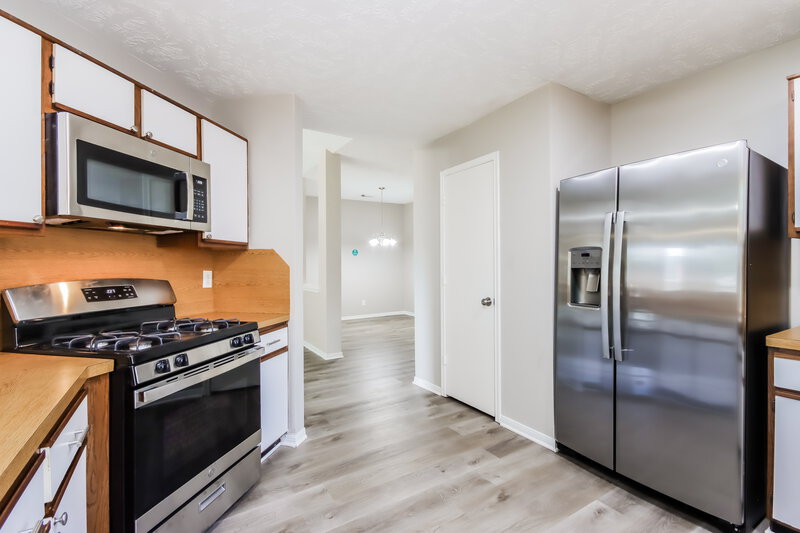 0/Mo, 3910 Oaktrace Dr Humble, TX 77396 Kitchen View