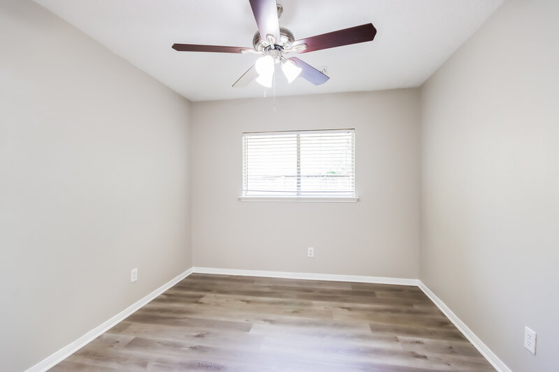 0/Mo, 3910 Oaktrace Dr Humble, TX 77396 Bedroom View
