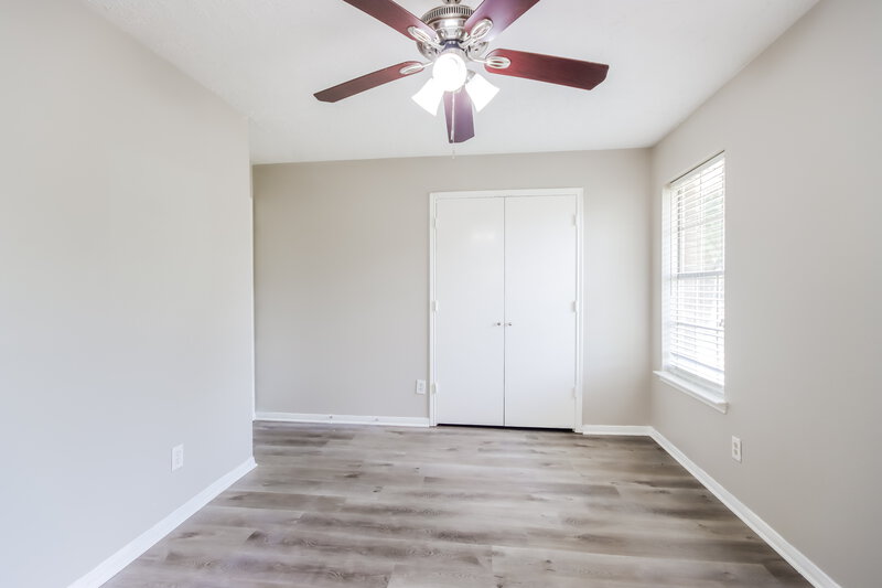 0/Mo, 3910 Oaktrace Dr Humble, TX 77396 Bedroom View 3