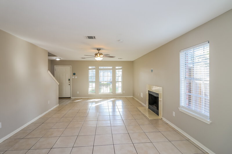 1,925/Mo, 8206 Holmwood Dr Houston, TX 77040 Living Room View
