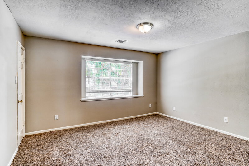1,930/Mo, 8206 Holmwood Dr Houston, TX 77040 Bedroom View 2