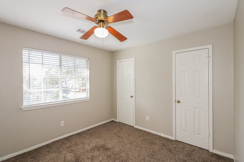 1,925/Mo, 8206 Holmwood Dr Houston, TX 77040 Bedroom View 2