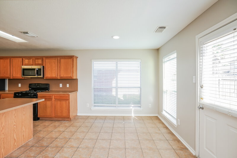2,115/Mo, 12910 Hunters Field Ln Houston, TX 77044 Breakfast Nook View