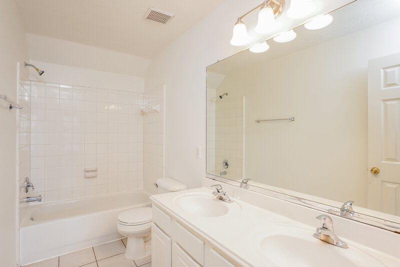 2,115/Mo, 12910 Hunters Field Ln Houston, TX 77044 Bathroom View