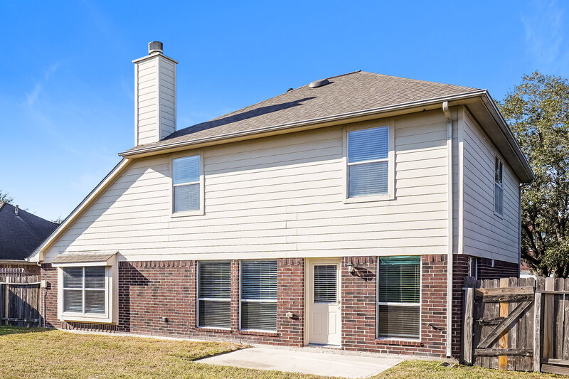 2,115/Mo, 12910 Hunters Field Ln Houston, TX 77044 Rear View