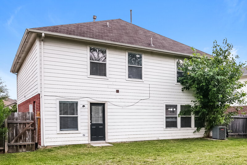 2,210/Mo, 13146 Cutler Ridge Ln Houston, TX 77044 Rear View