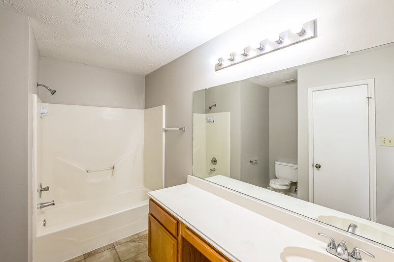 1,715/Mo, 28710 Raestone St Spring, TX 77386 Main Bathroom View