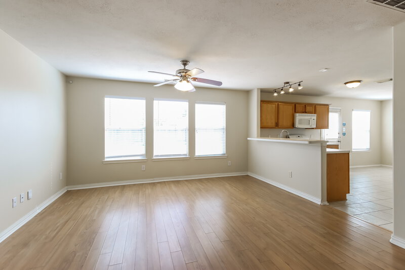 2,135/Mo, 12243 Noco Dr Tomball, TX 77375 Dining Room View