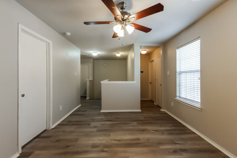2,135/Mo, 12243 Noco Dr Tomball, TX 77375 Loft View