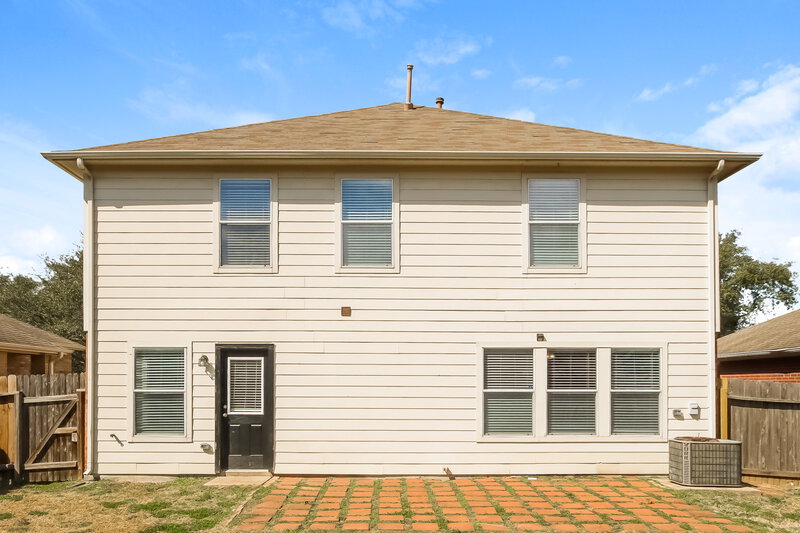 2,135/Mo, 12243 Noco Dr Tomball, TX 77375 Rear View