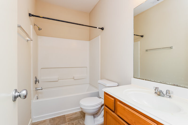 1,755/Mo, 21735 Grassy Hill Ln Spring, TX 77388 Main Bathroom View