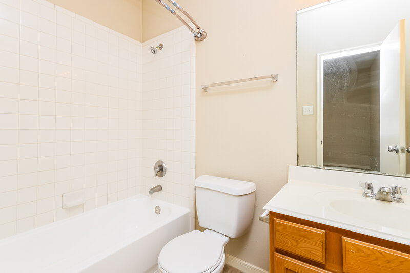 1,755/Mo, 21735 Grassy Hill Ln Spring, TX 77388 Bathroom View