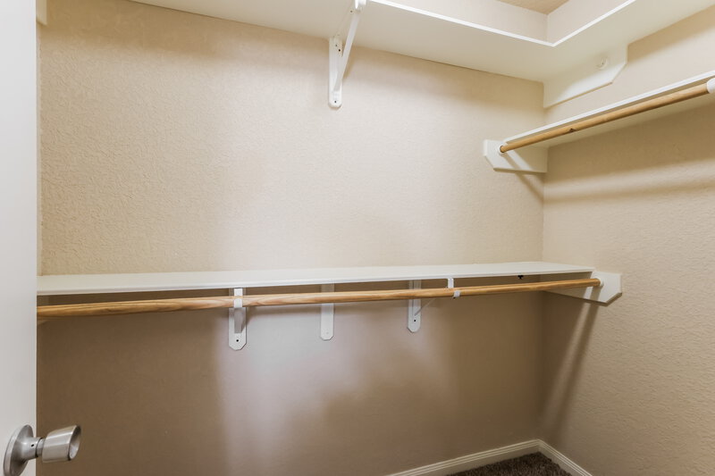 1,450/Mo, 131 Golfview Dr Montgomery, TX 77356 Walk In Closet View