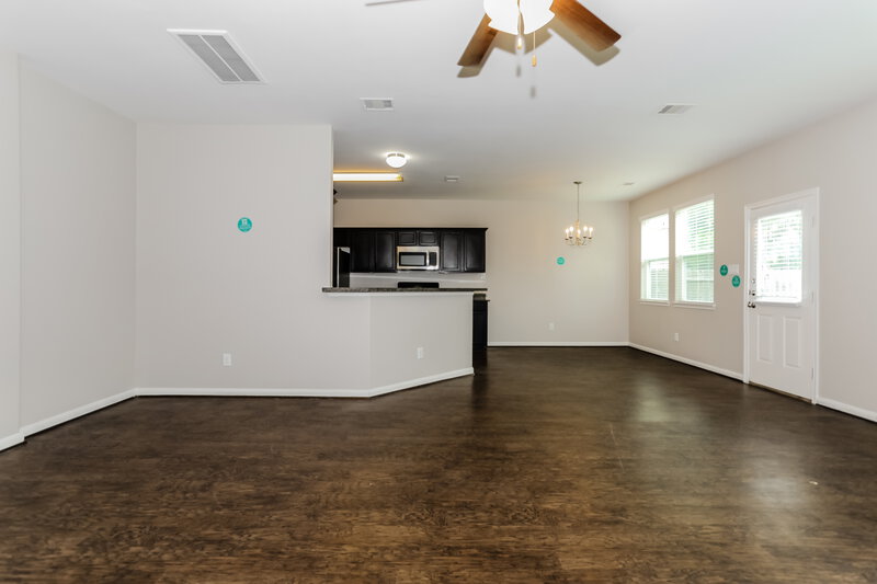 2,140/Mo, 13042 Rose Landing Dr Houston, TX 77070 Living Room View 2