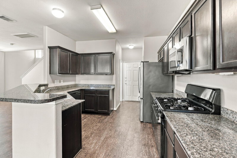 2,040/Mo, 13042 Rose Landing Dr Houston, TX 77070 Kitchen View