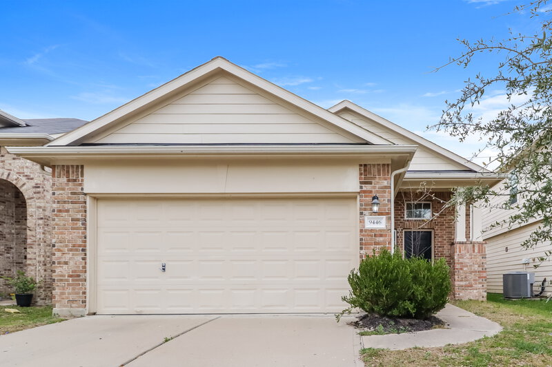 2,170/Mo, 9446 Green Mills Dr Houston, TX 77070 External View
