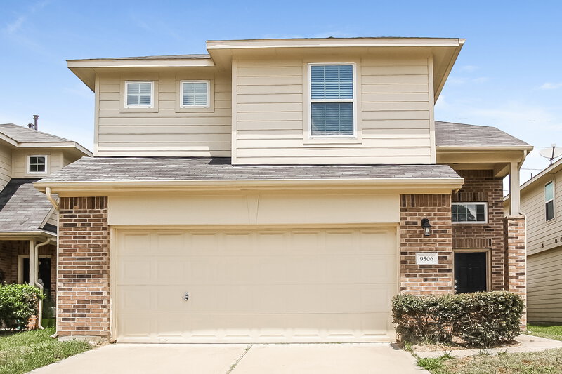 2,095/Mo, 9506 Green Mills Dr Houston, TX 77070 External View