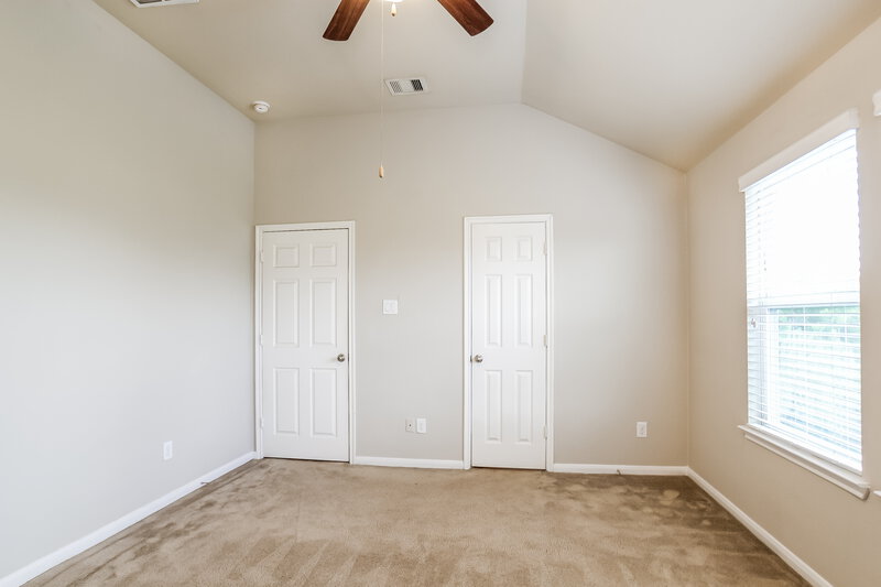 2,095/Mo, 9506 Green Mills Dr Houston, TX 77070 Main Bedroom View 2