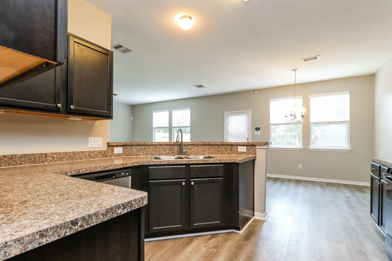 2,030/Mo, 13058 Rose Landing Dr Houston, TX 77070 Kitchen View 2
