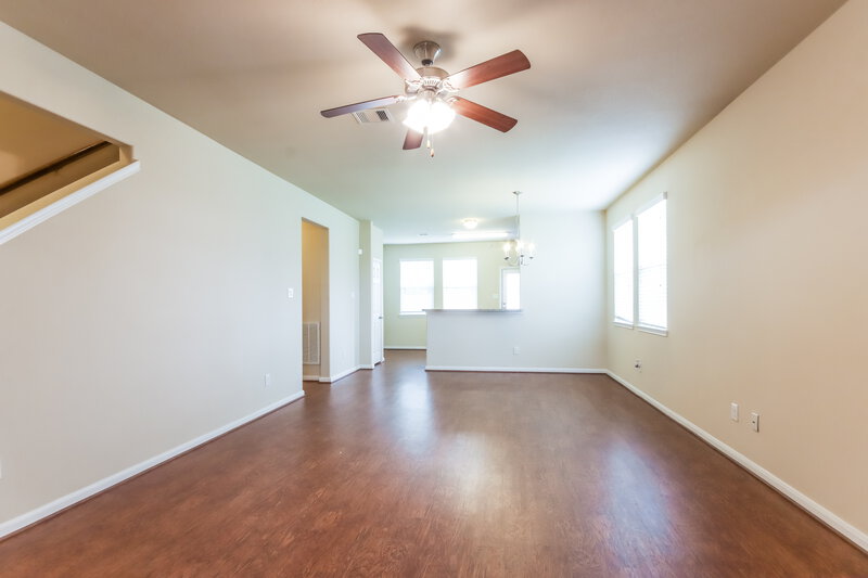1,980/Mo, 9439 Spring Miller Dr Houston, TX 77070 Living Room View