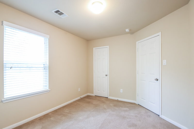 1,980/Mo, 9439 Spring Miller Dr Houston, TX 77070 Bedroom View 3