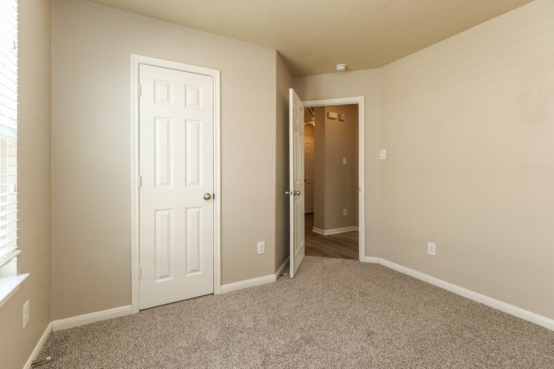 2,050/Mo, 9430 Green Mills Dr Houston, TX 77070 Bedroom View