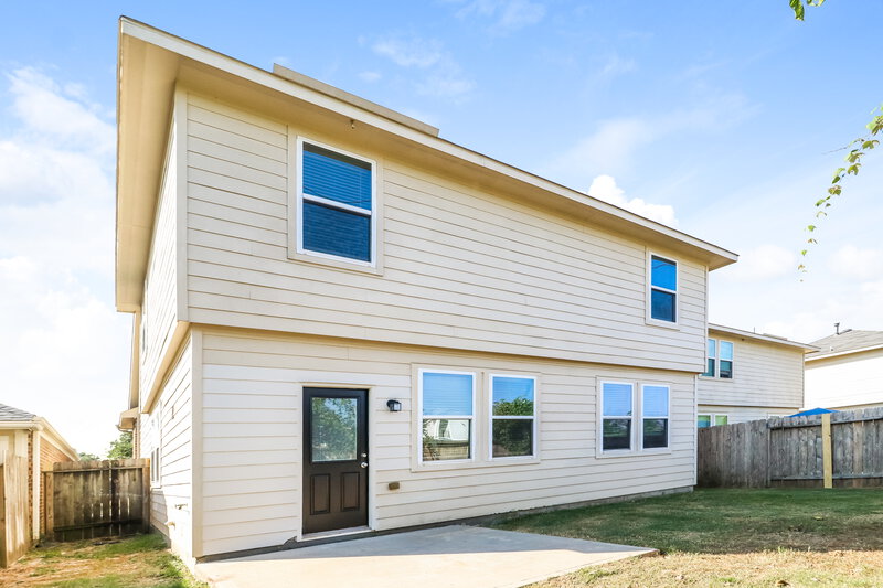 2,050/Mo, 9430 Green Mills Dr Houston, TX 77070 Rear View