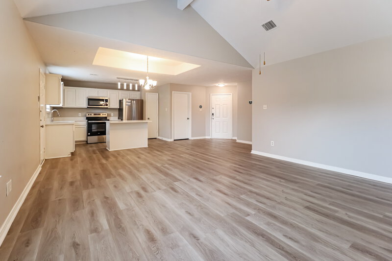 1,795/Mo, 16201 N View Ct Conroe, TX 77302 Living Room View 2