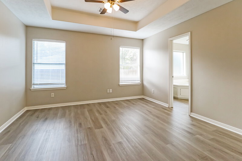 1,795/Mo, 16201 N View Ct Conroe, TX 77302 Main Bedroom View