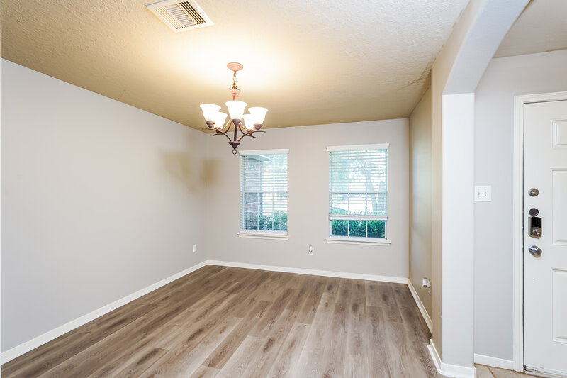 1,830/Mo, 1710 Leafhopper Ln Conroe, TX 77301 Dining Room View