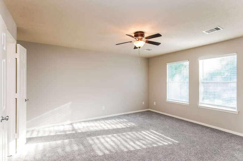 1,830/Mo, 1710 Leafhopper Ln Conroe, TX 77301 Main Bedroom View