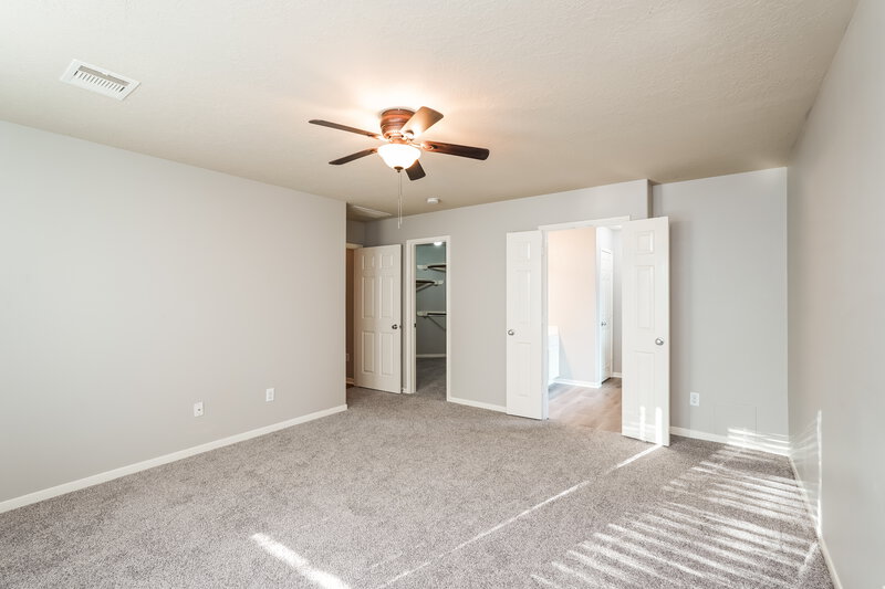 1,830/Mo, 1710 Leafhopper Ln Conroe, TX 77301 Main Bedroom View 2