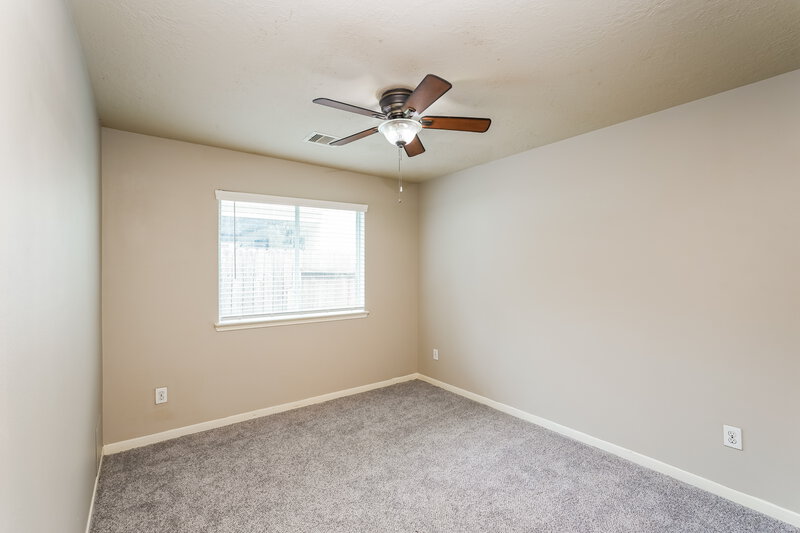 1,830/Mo, 1710 Leafhopper Ln Conroe, TX 77301 Bedroom View 2