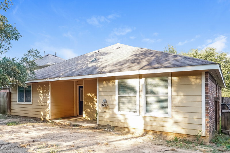 1,830/Mo, 1710 Leafhopper Ln Conroe, TX 77301 Rear View