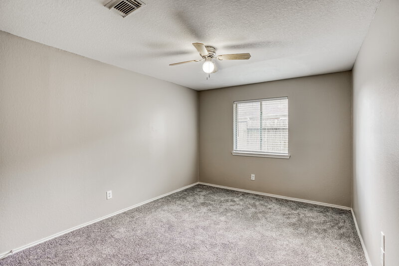 2,135/Mo, 3605 Teal Glen St Pearland, TX 77584 Bedroom View 2