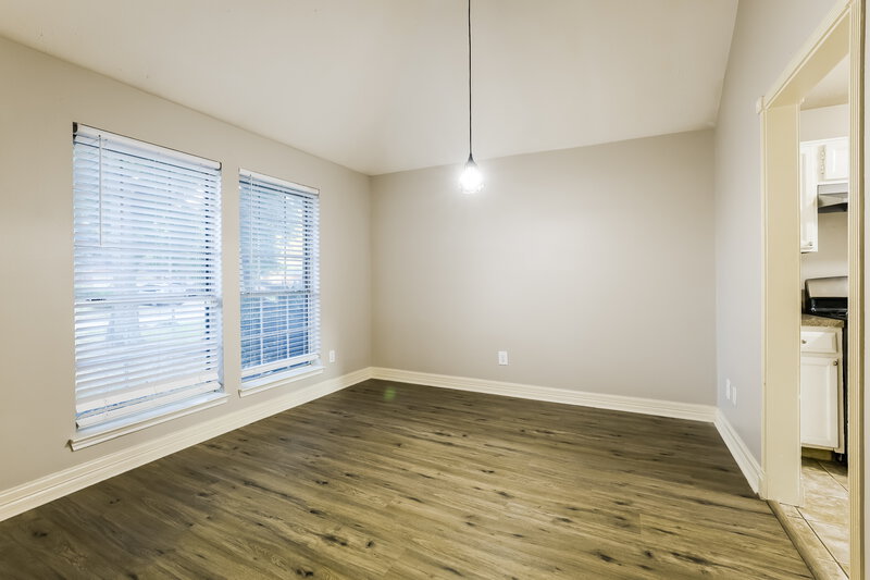 1,790/Mo, 18626 Droitwich Dr Humble, TX 77346 Living Room View