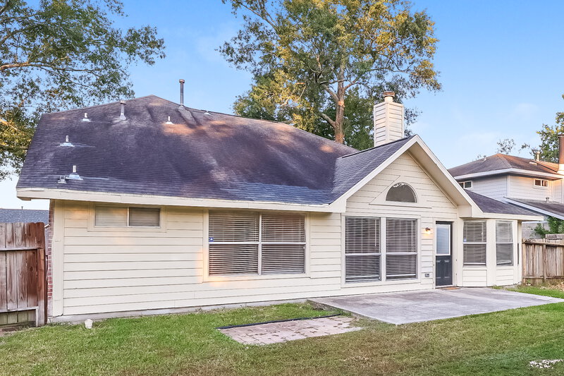1,790/Mo, 18626 Droitwich Dr Humble, TX 77346 Rear View