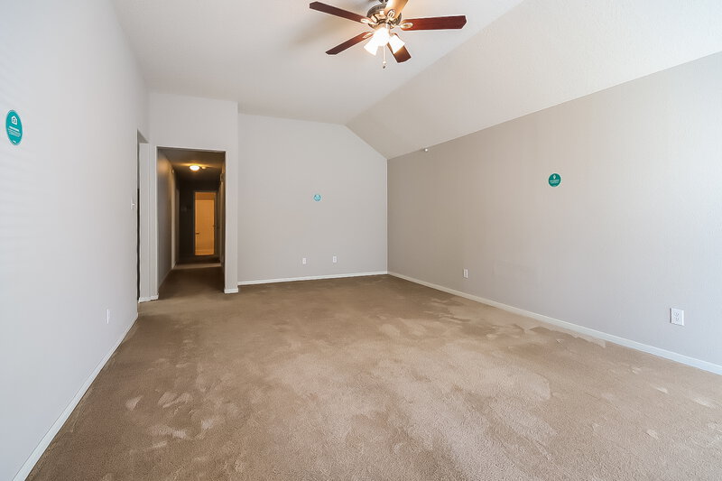 1,825/Mo, 18407 Knob Hill Lake Ln Humble, TX 77346 Living Room View 2
