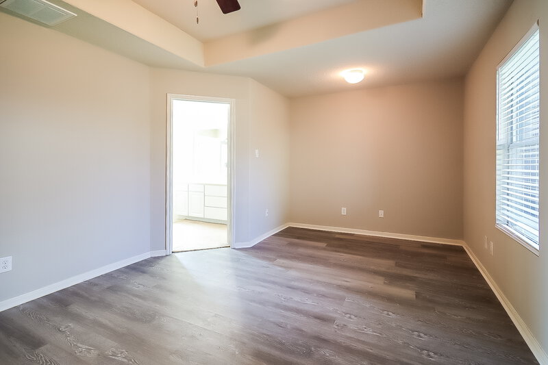 1,825/Mo, 18407 Knob Hill Lake Ln Humble, TX 77346 Main Bedroom View