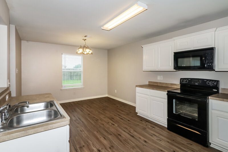 1,940/Mo, 4607 Wheatstone Ct Richmond, TX 77469 Kitchen View 2
