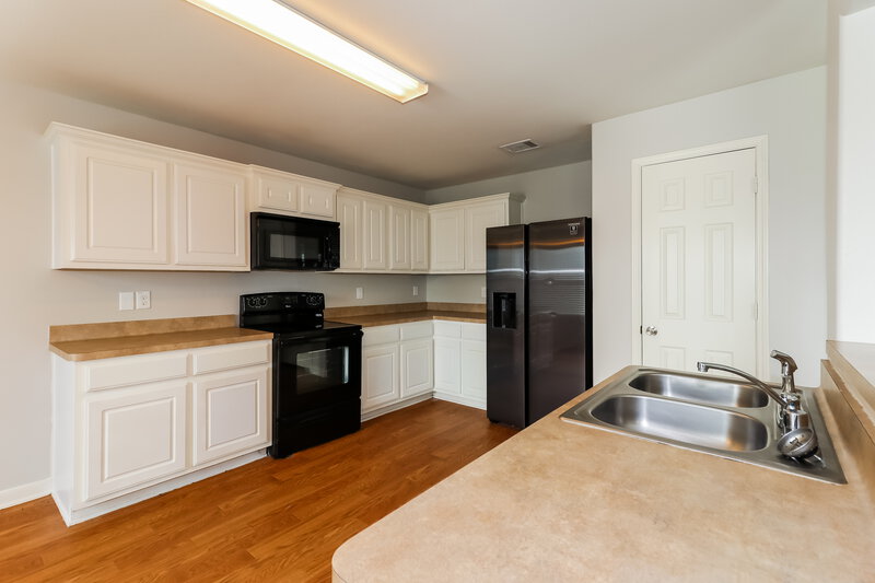 2,690/Mo, 4607 Wheatstone Ct Richmond, TX 77469 Kitchen View 2