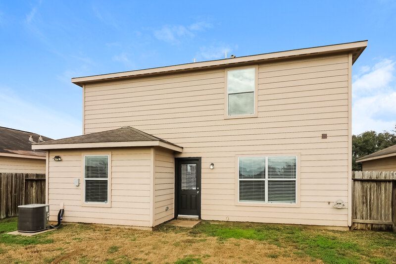 2,690/Mo, 4607 Wheatstone Ct Richmond, TX 77469 Rear View