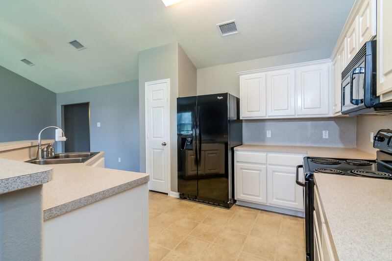 2,295/Mo, 29023 Red River Loop Spring, TX 77386 Kitchenlarge View 2