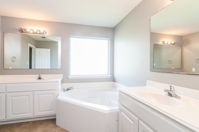 2,295/Mo, 29023 Red River Loop Spring, TX 77386 Master Bathroomlarge View 2