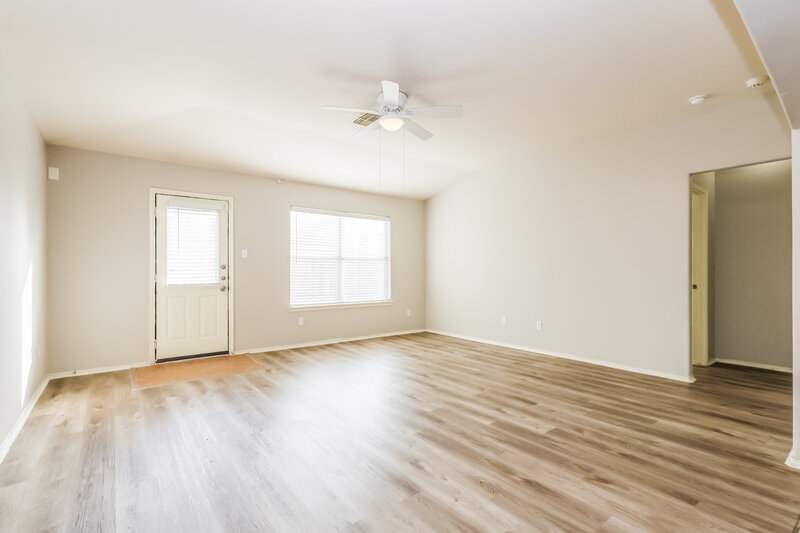 1,730/Mo, 3510 Aztec Wood Dr Houston, TX 77084 Living Room View