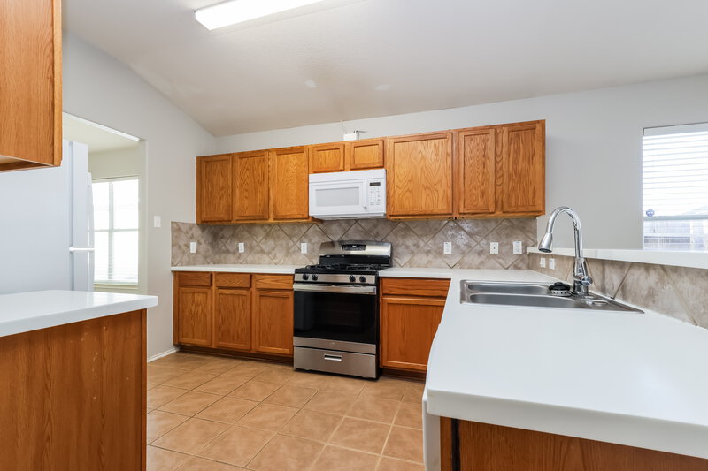 1,730/Mo, 3510 Aztec Wood Dr Houston, TX 77084 Kitchen View 2