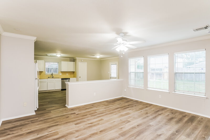 1,775/Mo, 5827 Clerkenwell Dr Houston, TX 77084 Living Room View 2