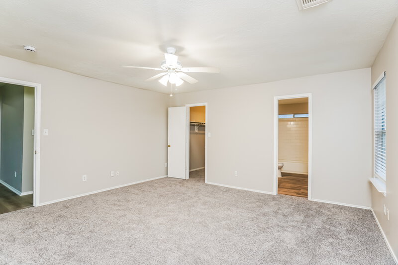 1,775/Mo, 5827 Clerkenwell Dr Houston, TX 77084 Main Bedroom View 2