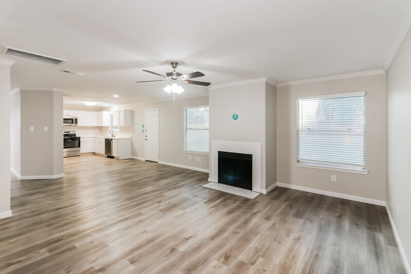 2,390/Mo, 12639 Timbermeadow Dr Houston, TX 77070 Family Room View